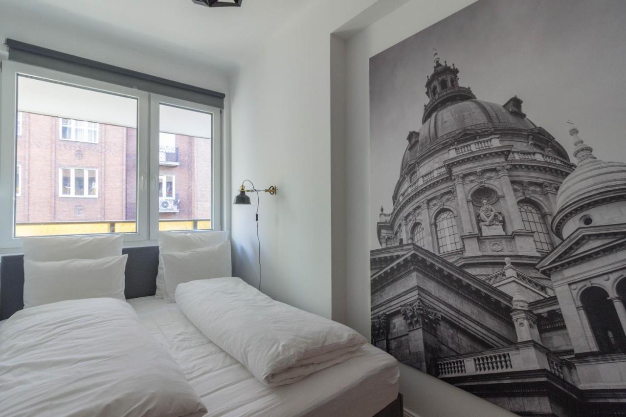 Standard Apartment By Hi5 - Madach Budapest Exterior photo